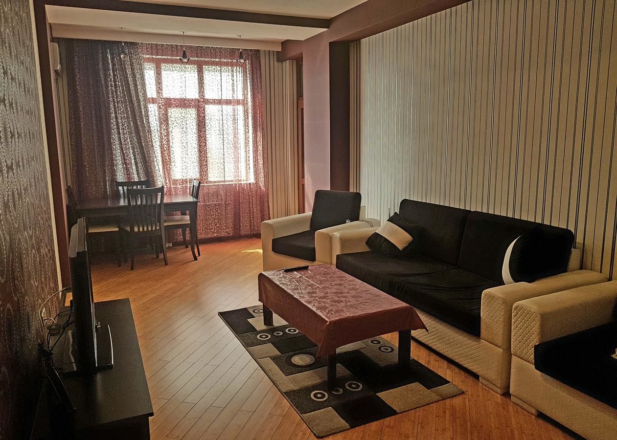 Апартаменты Apartment on MirQasimov st.29 Баку-4